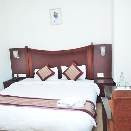 Ddr Hotel Residency Gurgaon Buitenkant foto