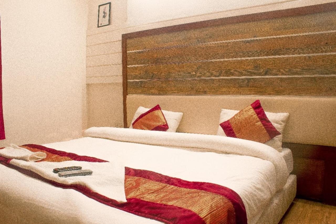 Ddr Hotel Residency Gurgaon Buitenkant foto